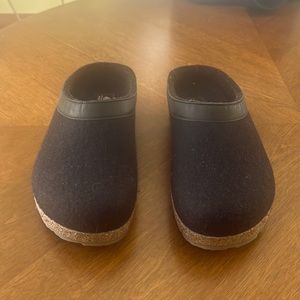 Haflinger’s mules.  Size 35. Worn twice. Excellent condition.